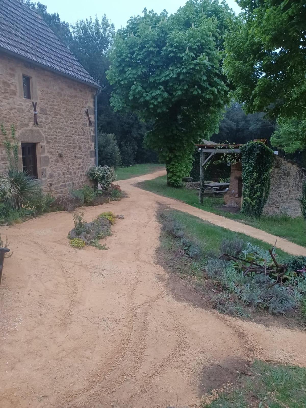 Gites Le Clos De Veyrignac Buitenkant foto