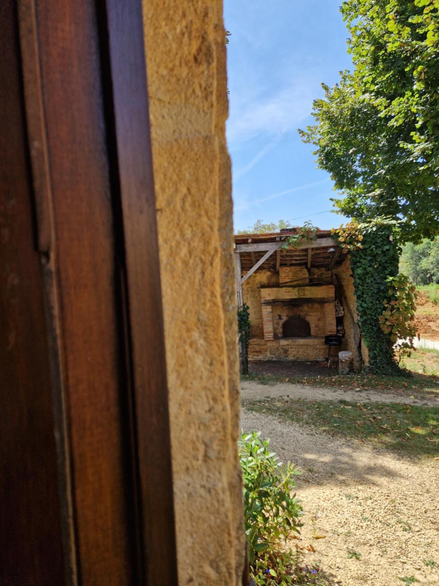 Gites Le Clos De Veyrignac Buitenkant foto